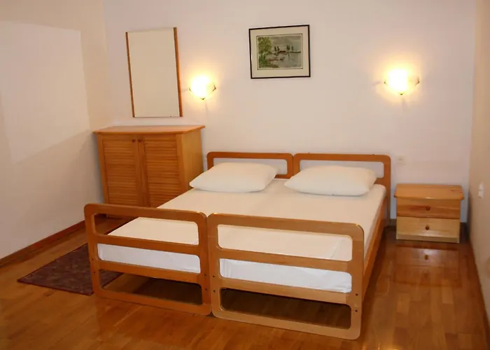 Apartmani Crikvenica 30072 - Goran